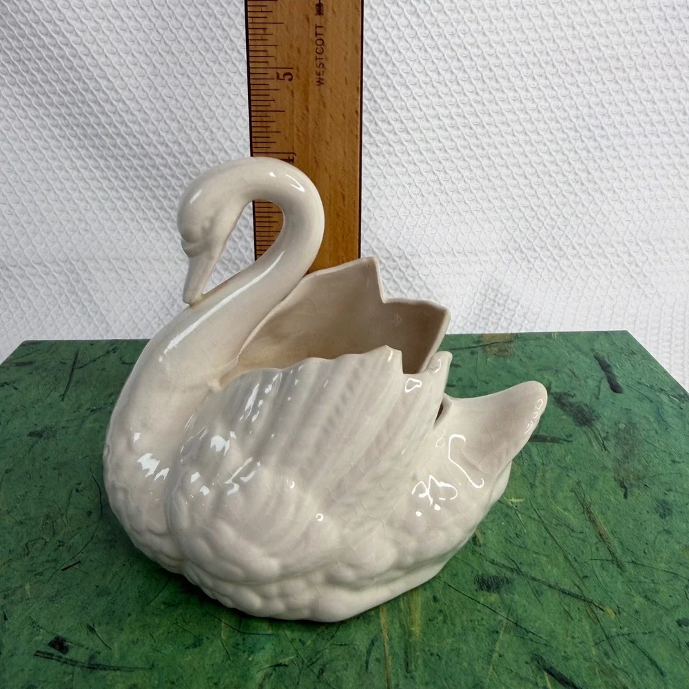 Vintage Cream Ceramic Swan Planter Bird Figurine Vase Cottagecore Decor 4 inch